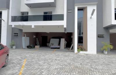 Contemporary 2 Bedroom Apartment