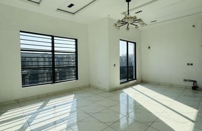 Luxury 5 Bedroom Fully Detached Duplex with Swimming Pool