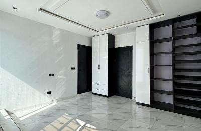 4 Bedroom Semi-Detached Duplex