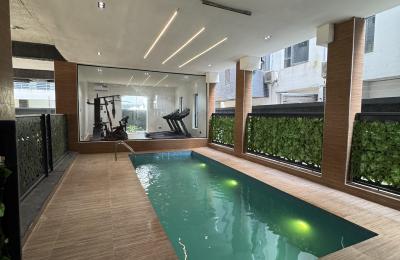 Contemporary 2 Bedroom Apartment with Swimming Pool