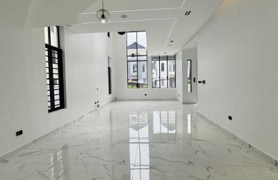 Contemporary 6 Bedroom Fully Detached Duplex with Swimming pool