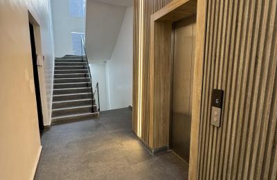 Contemporary 2 Bedroom Apartment with Swimming Pool