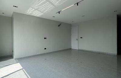 Luxury 5 Bedroom Fully Detached Duplex with Swimming Pool