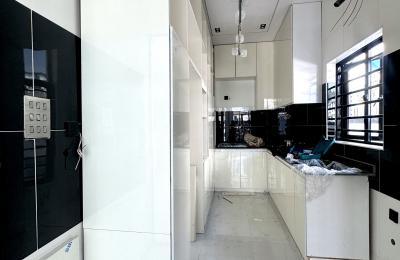 Contemporary 4 Bedroom Semi-Detached Duplex