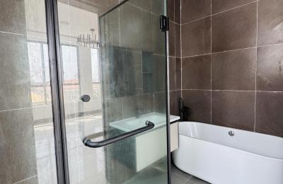 Contemporary 5 Bedroom Fully Detached Duplex with BQ