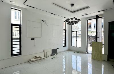 Contemporary 4 Bedroom Semi-Detached Duplex