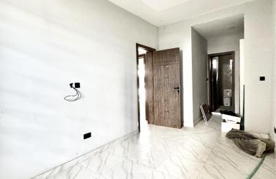Contemporary 2 Bedroom Apartment