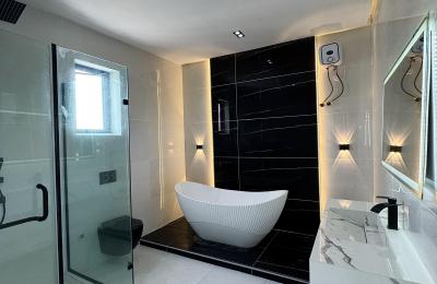 Premium 5 Bedroom Fully Detached Duplex with Swimming Pool