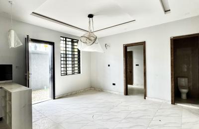 Contemporary 2 Bedroom Apartment