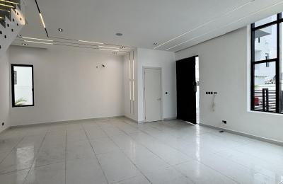 Premium 5 Bedroom Fully Detached Duplex with Swimming Pool