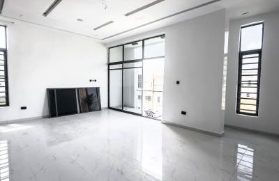Contemporary 5 Bedroom Fully Detached Duplex with BQ