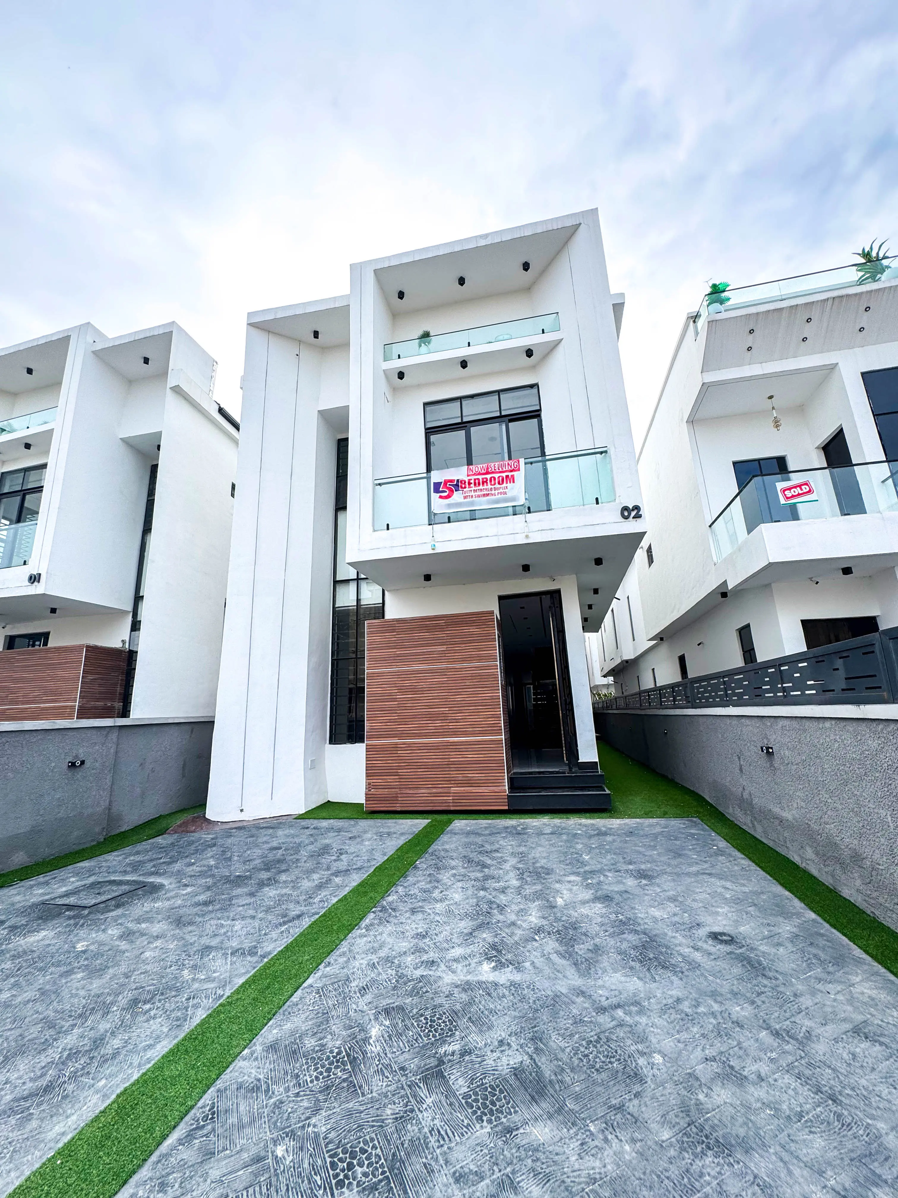 5 Bedroom Fully Detached Duplex with BQ