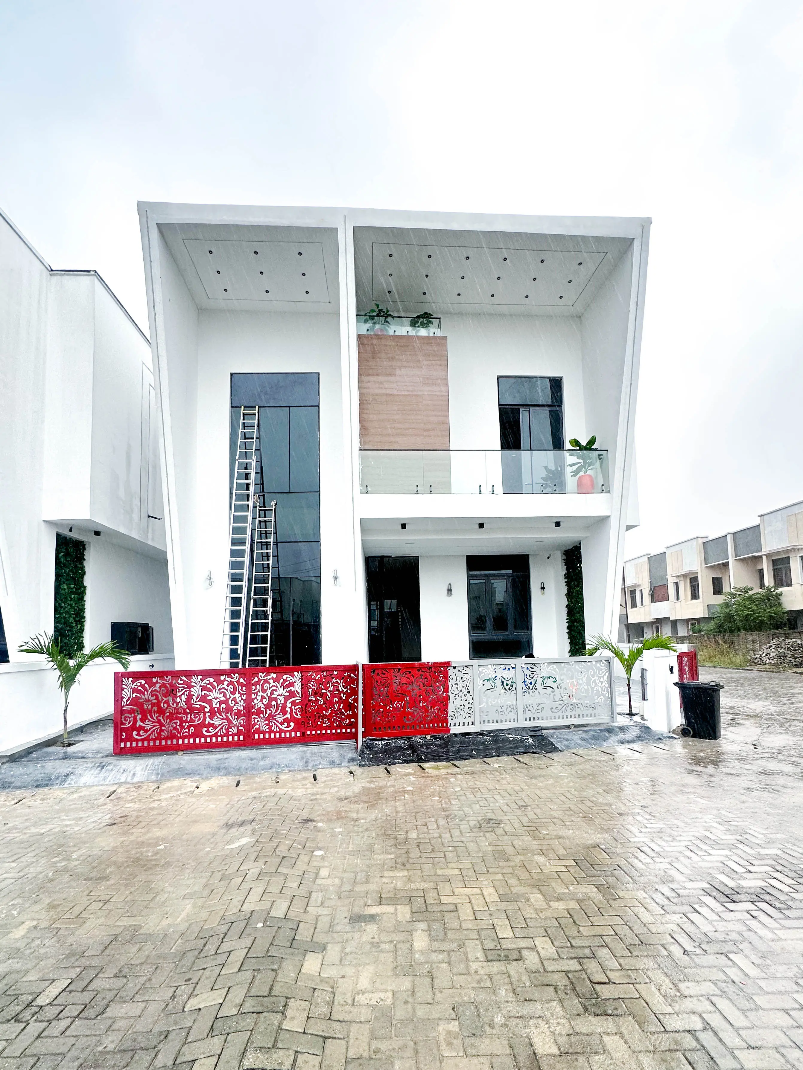 5 Bedroom Fully Detached Duplex with BQ