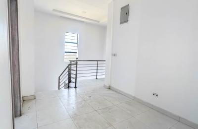 4 Bedroom Fully Detached Duplex with BQ
