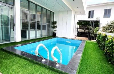 5 Bedroom Fully Detached Duplex