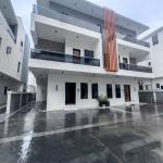Modern 5 Bedroom Semi-Detached Duplex