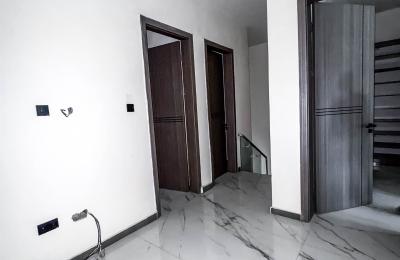 Contemporary 4 Bedroom Terrace Duplex