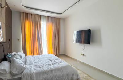 Luxury 2 Bedroom Apartment