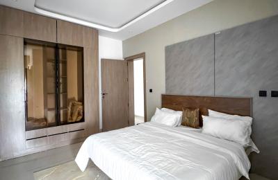 Luxury 2 Bedroom Apartment