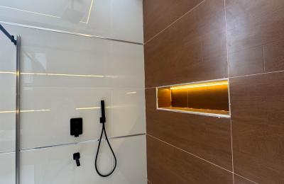 Contemporary 5 Bedroom Fully Detached Duplex with BQ