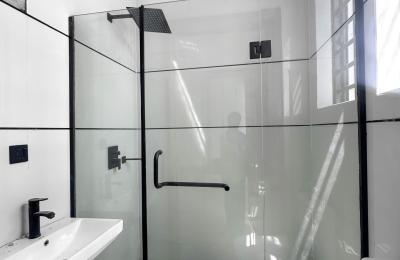 Contemporary 5 Bedroom Fully Detached Duplex with BQ