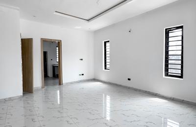 Contemporary 4 Bedroom Terrace with BQ