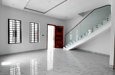 Contemporary 4 Bedroom Terrace with BQ