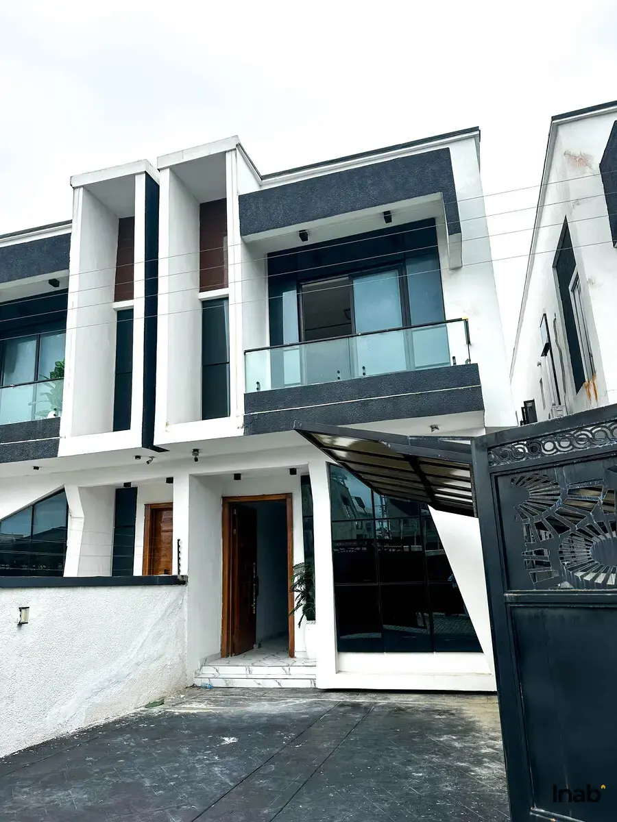 4 Bedroom Semi-Detached Duplex