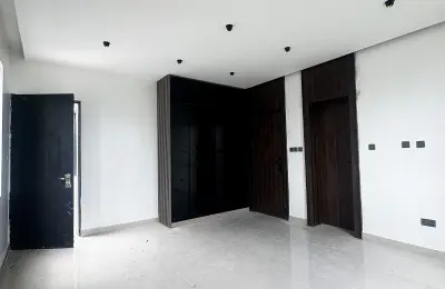 4 Bedroom Fully Detached Duplex