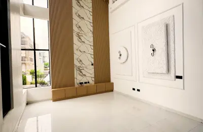 6 Bedroom Fully Detached Duplex