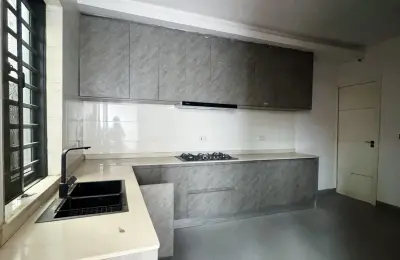 6 Bedroom Fully Detached Duplex